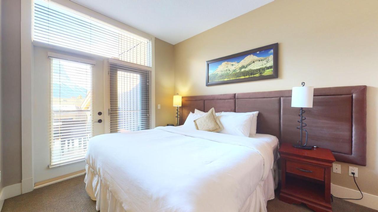 Spectacular Penthouse With Amazing Views, Indoor Pool And Hot Tub Hotel Canmore Ngoại thất bức ảnh
